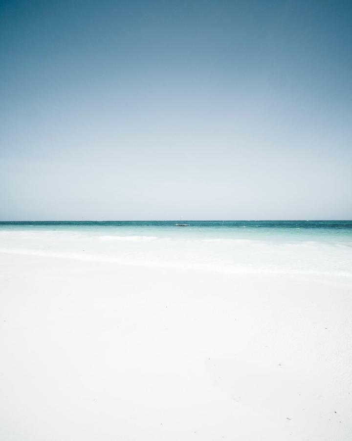 Diani Sea Lodge Diani Beach Eksteriør billede